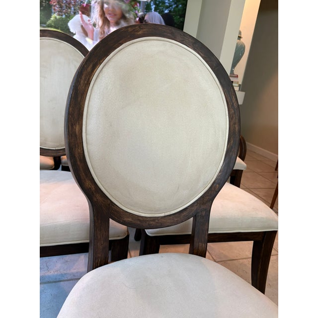 Late 20th Century French Oval Medallion Back Dining Chairs Dark Walnut Distressed Finish Neutral Upholstery - Set of Six 6 For Sale In Miami - Image 6 of 9