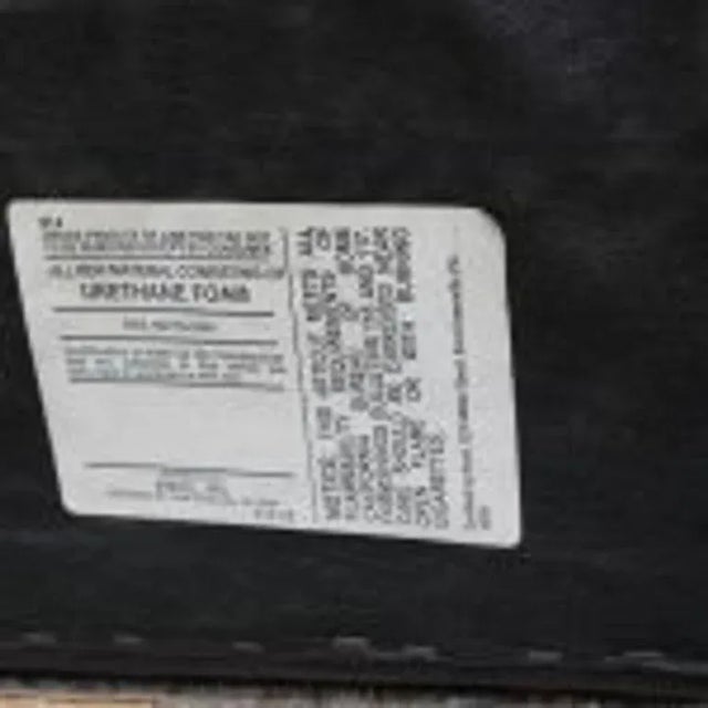 Pair of Vintage Charles Pfister for Knoll Leather Cube Chairs For Sale - Image 11 of 12