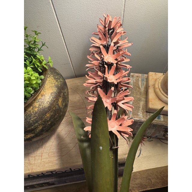 Metal Vintage Italian Tole Hyacinth Sculpture – Hand-Painted Pink Metal Botanical Decor, Hollywood Regency Style By For Sale - Image 7 of 12