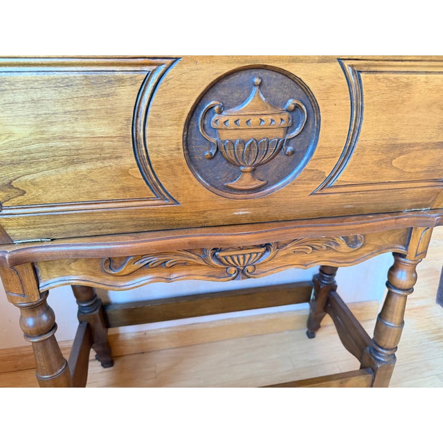 French Provincial Walnut-Veneer Dough Bin (Pétrin) Console, Early-Mid 20th C. Louis XIII Style For Sale - Image 10 of 18