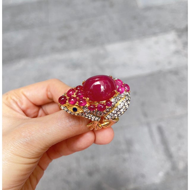 Baroque Bochic "Orient" Vintage Ruby & White Topaz Cocktail Ring - 18K Gold & Silver For Sale - Image 3 of 18