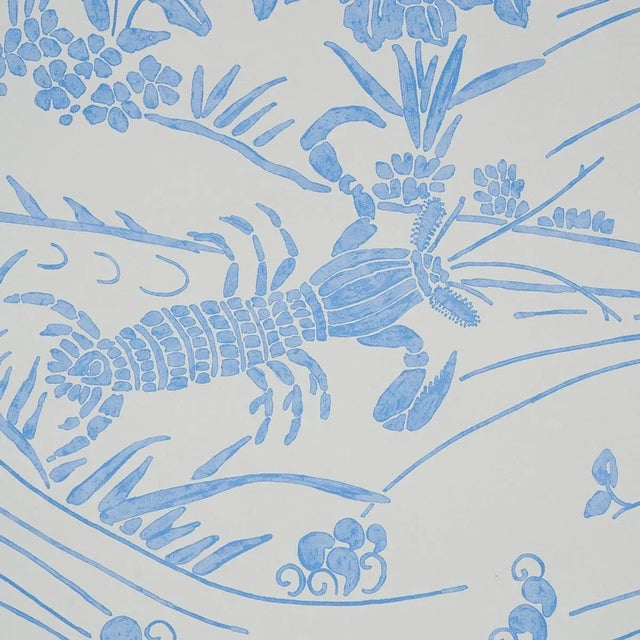 Schumacher Schumacher Sea Garden Wallpaper in Porcelain - 10 Yards For Sale - Image 4 of 7