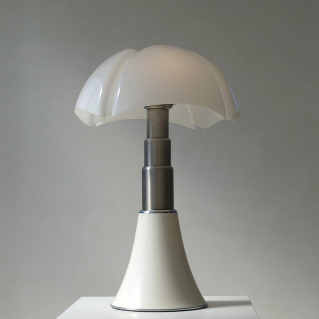 Martinelli Luce Pipistrello Grande Lamp by Gae Aulenti for Martinelli Luce, 1980s For Sale - Image 4 of 17