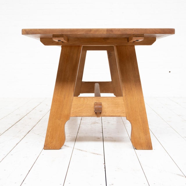 French Oak Dining Table, 1950s, in Flawless conditions. Designed 1950 to 1959