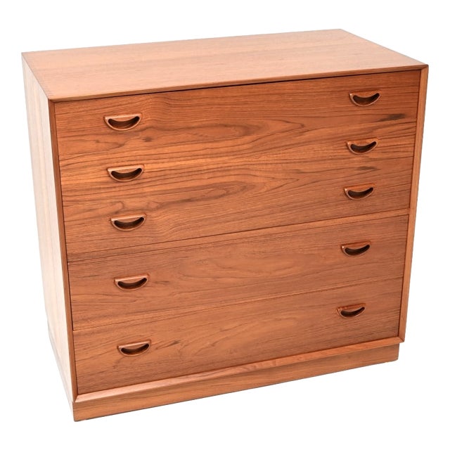 Vintage Danish Teak Chest of Drawers by Peter Hvidt and Orla Molgaard Nielsen for Søborg Møbelfabrik, 1960s For Sale