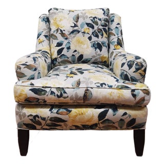 1990s Vintage Delamar English Cottage Floral Club Chair For Sale