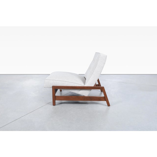 Light Gray Mid-Century Modern Walnut Lounge Chair and Ottoman After Tobia Scarpa, 1960s For Sale - Image 8 of 12