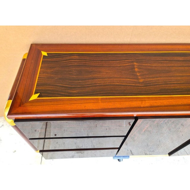 MCM 1970s Italian Lacquered & Brass Credenza Bar Attributed to Paolo Barracheli For Sale - Image 4 of 13