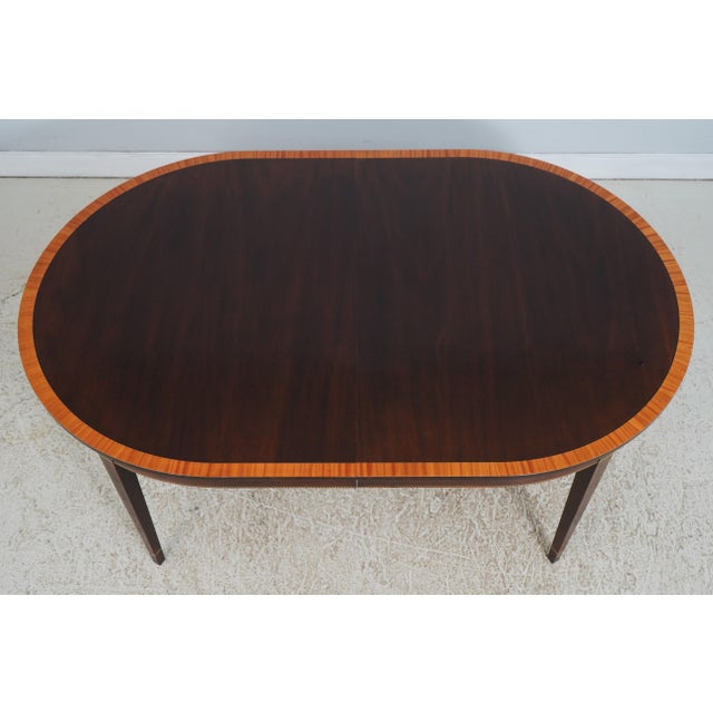 Traditional Stickley Mahogany Federal Style Inlaid Dining Table For Sale - Image 3 of 18