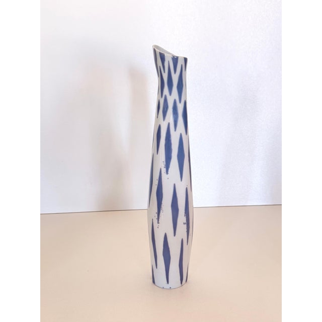 Mid-Century Modern White and Blue Porcelain Vase by Jindřich Marek for Royal Dux, 1960s For Sale - Image 3 of 11