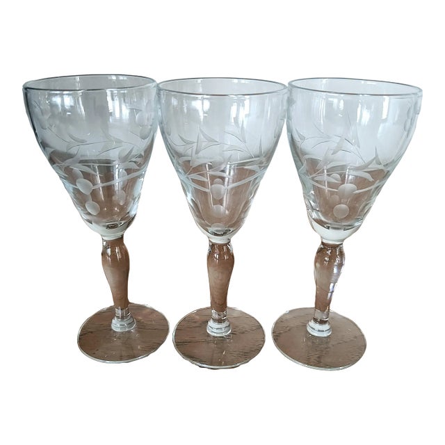 Vintage Weston 1930's Liquor Cordial Optic Floral Cut Glasses After Dinner Drinks- Set of 3 Coctail Glasses For Sale