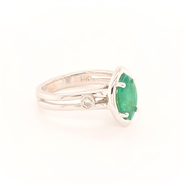 Traditional Diamond Emerald Ring 14k White Gold 0.94 TCW Custom Certified For Sale - Image 3 of 8