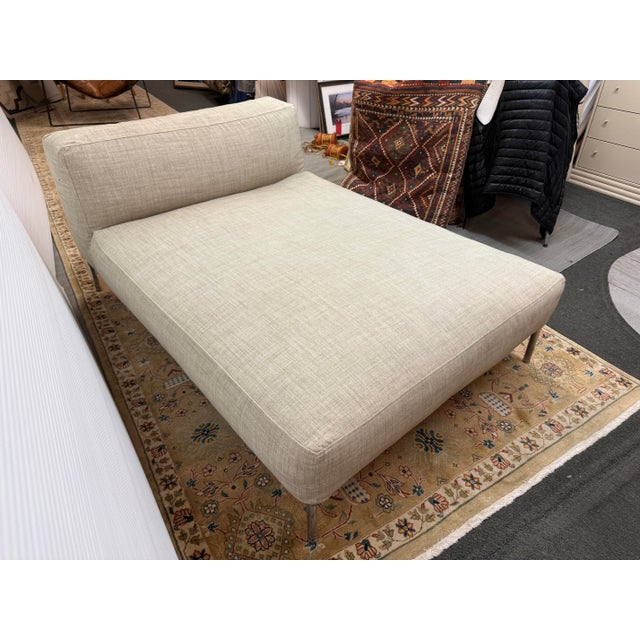 Design Plus Gallery presents the Frank Collection Chaise Lounge by Antonio Citterio for B&B Italia. Antonio Citterio...