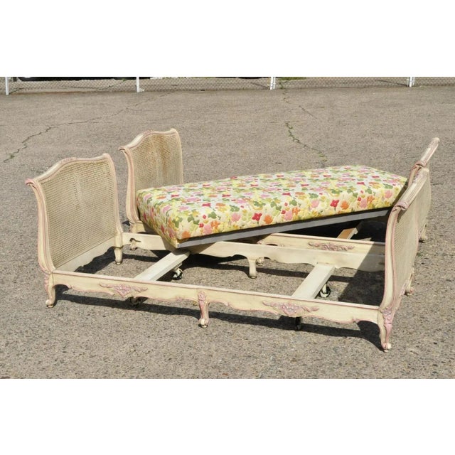 Early 20th Century Vintage French Louis XV Style Pink & Cream Painted Cane Bed Daybeds - a Pair For Sale - Image 10 of 12