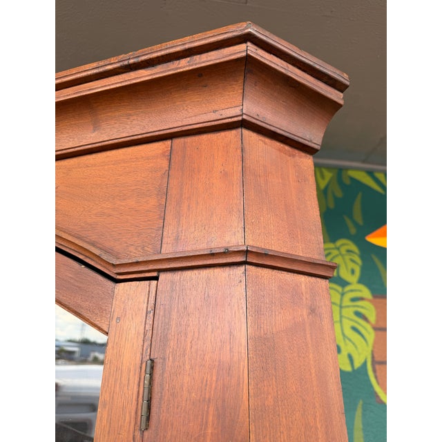 1910s Antique Early American Cherry Wood Glass Door Corner Cabinet For Sale - Image 5 of 9
