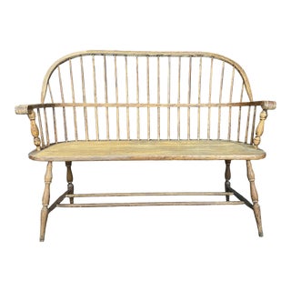 Original Early Plank Seat Windsor Spindle Back Hoop Bench or Settee For Sale