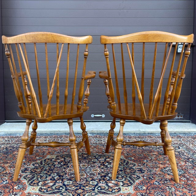 1970s Ethan Allen Heirloom Nutmeg Maple Fiddleback Windsor Armchairs - a Pair (10-6020a) For Sale In Philadelphia - Image 6 of 12