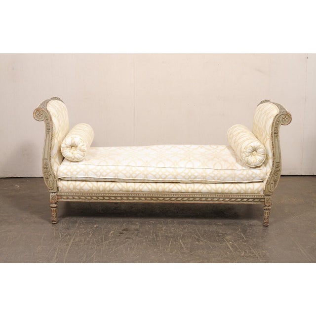 Early 20th Century French Récamier Painted Wood Daybed For Sale In Atlanta - Image 6 of 12