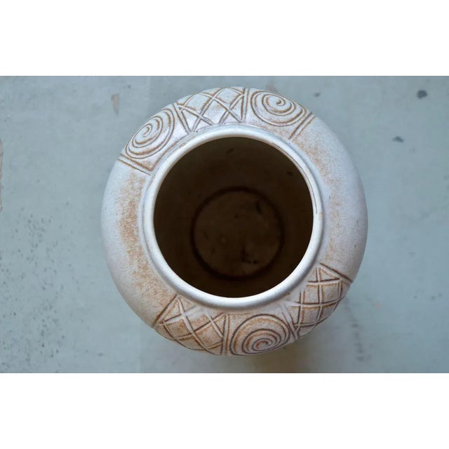 Large Minimalist Vase, 1960s For Sale - Image 4 of 9