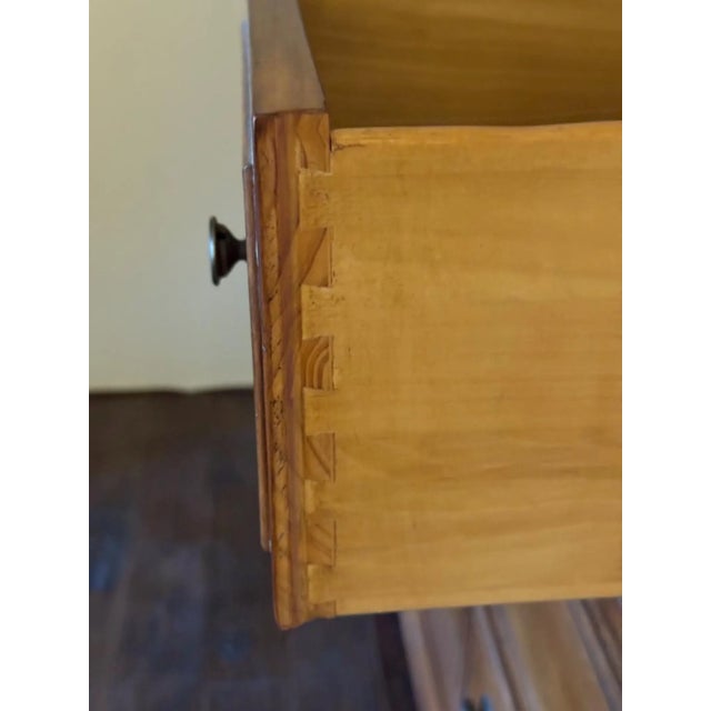 English Ethan Allen Townhouse Dressing Chest For Sale - Image 3 of 4