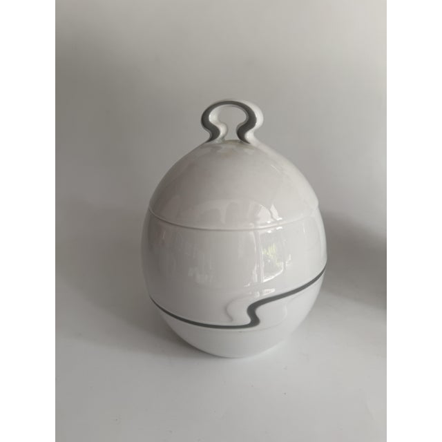 Mid-Century Modern Form Asimmetria Slate Milk Jug and Sugar Bowl by Bjørn Wiinblad for Rosenthal Studio Line, Germany, 1992, Set of 2 For Sale - Image 3 of 6