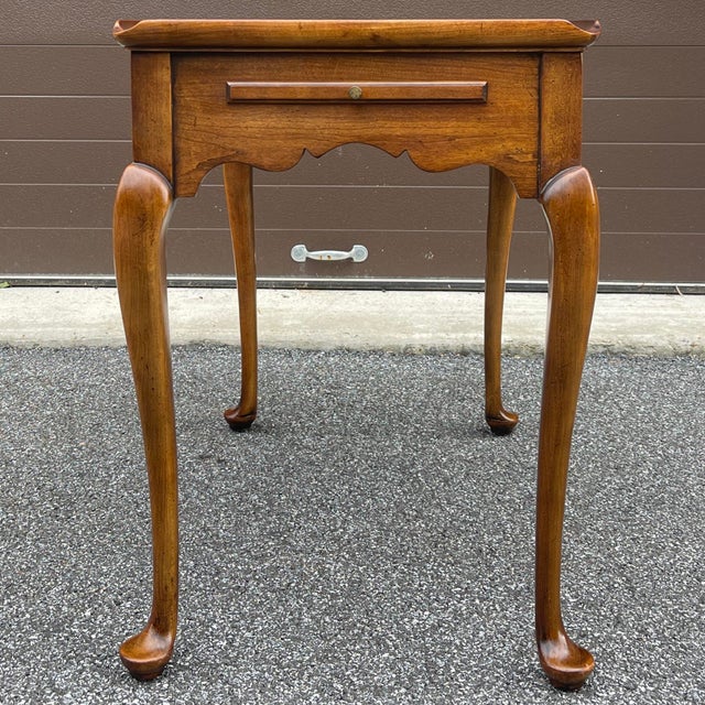 1970s 1970s Statton Furniture Traditional Queen Anne Solid Cherry Tea Table (Oxford) For Sale - Image 5 of 12