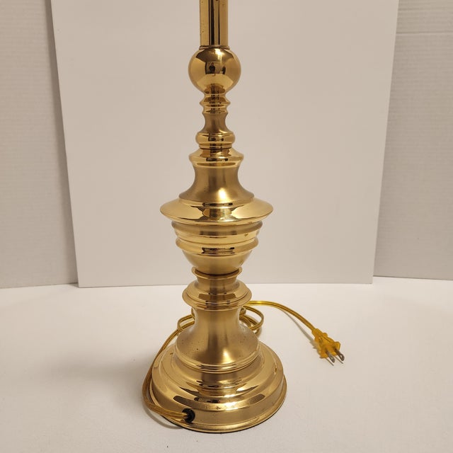 Stiffel Neoclassical Polished Brass Candlestick Table Lamp For Sale - Image 9 of 11