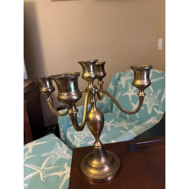Traditional Vintage Brass 5‑Arm Candelabrum – Made in India, Mid‑20th Century For Sale - Image 3 of 5