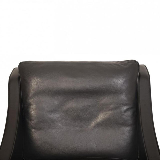 Model 2207 Lounge Chair in Black Leather Børge Mogensen, 1980s For Sale - Image 3 of 16