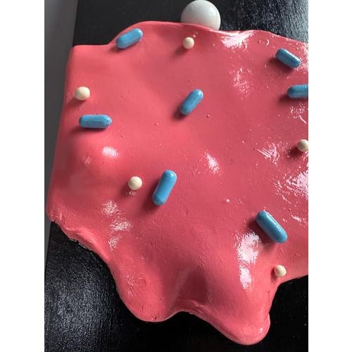 Vera Vizzi, Pink Modular Domino Wall Sculpture with Blue Sprinkles, 2026, Foam Clay on Black Wood For Sale - Image 6 of 9