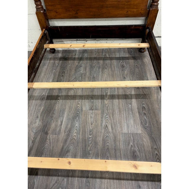 Brown Vintage Full Size Duncan Phyfe Style Traditional Low Poster Cannonball Bed For Sale - Image 8 of 11