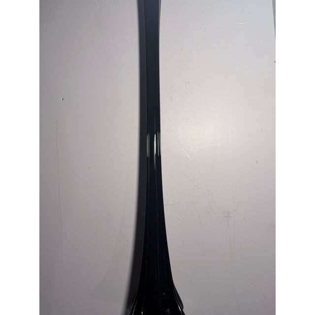 1990s Vintage Post-Modern Solid Black Glass Eiffel Tower Stretch Vase – For Sale - Image 5 of 12