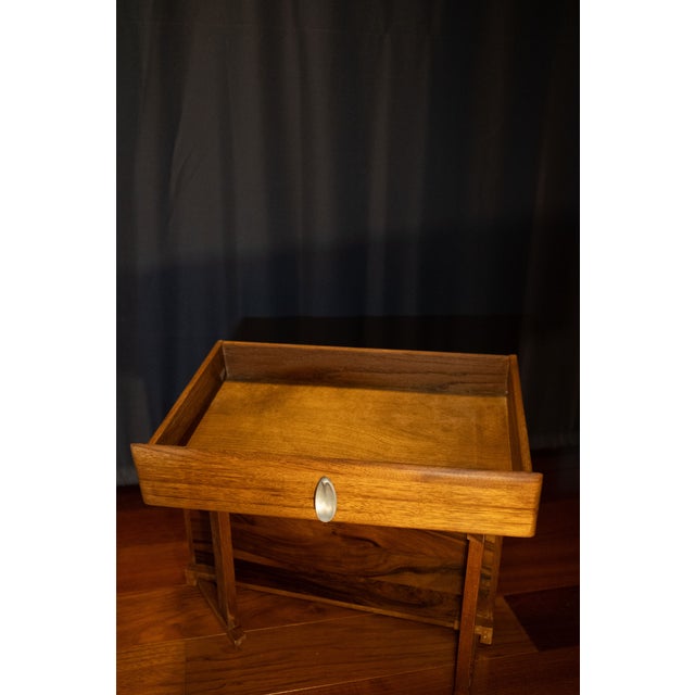 Rare Vintage Attributed to Keller Furniture Co. Mid-Century Modern Nightstand / Side Table – Refinished For Sale In Los Angeles - Image 6 of 9