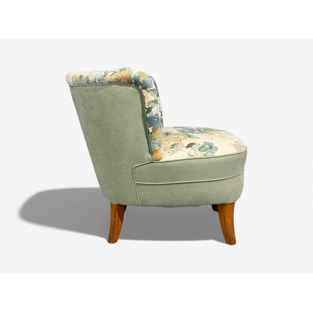 1950s Swedish Modern, Lounge Chair, Floral Fabric, Beech, Sweden, 1950s For Sale - Image 5 of 10
