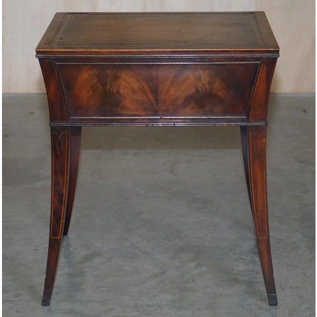 Victorian Mahogany Curved Single Drawer Side End Lamp Table with Brown Leather Top For Sale - Image 14 of 18