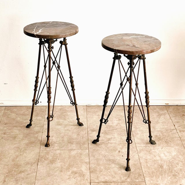 Metal 3-Legged Side Tables in Bronze and Marble attributed to Maison Jansen, France, 1960s, Set of 2 For Sale - Image 7 of 8