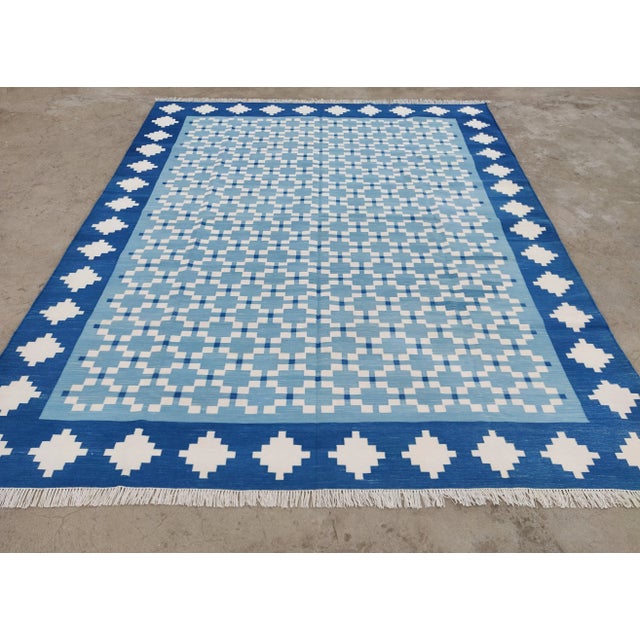 Mid-Century Modern Cotton Handmade Vegetable Dyed Blue and White Star Rug - 8x10 For Sale - Image 3 of 11
