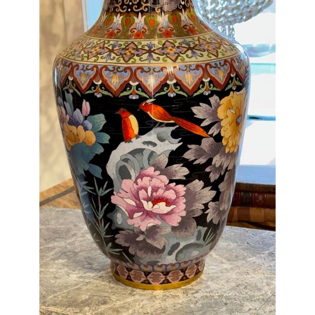 Pair of Chinese Cloisonne' Vases For Sale - Image 4 of 5