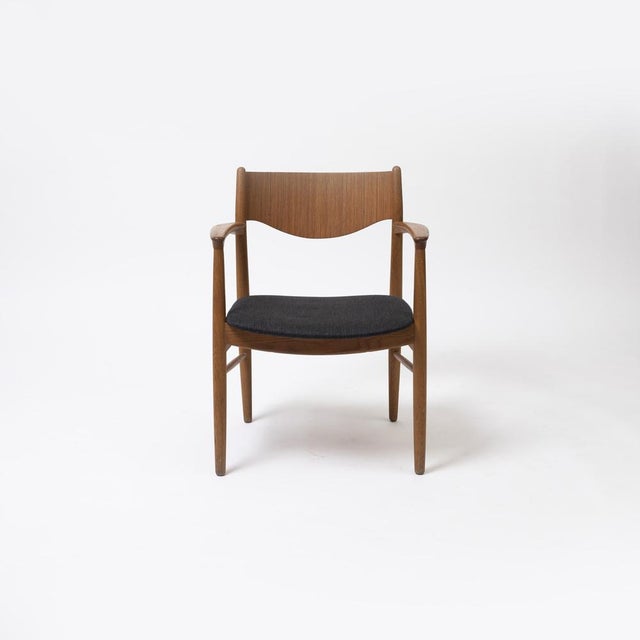 Mid-Century Modern Danish Armchair in Oak and Teak, 1960s For Sale - Image 3 of 9