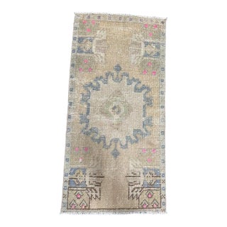Turkish Yastik Rug 1'6" x 3' For Sale