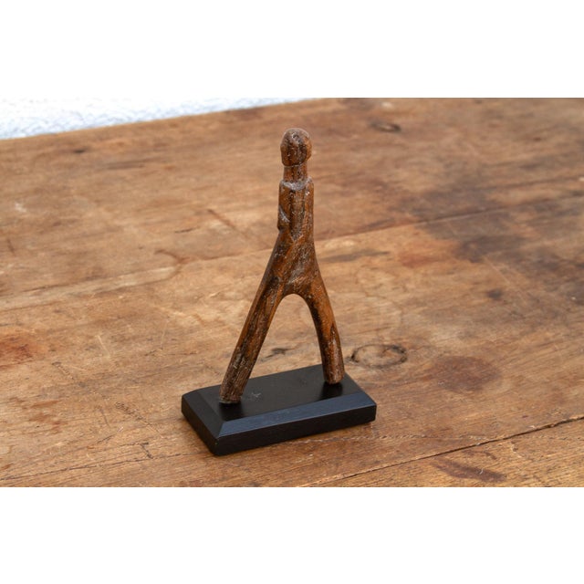 1960s Chokwe Boy African Slingshot For Sale - Image 5 of 6