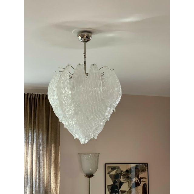 Tulip Murano Chandelier For Sale - Image 13 of 16