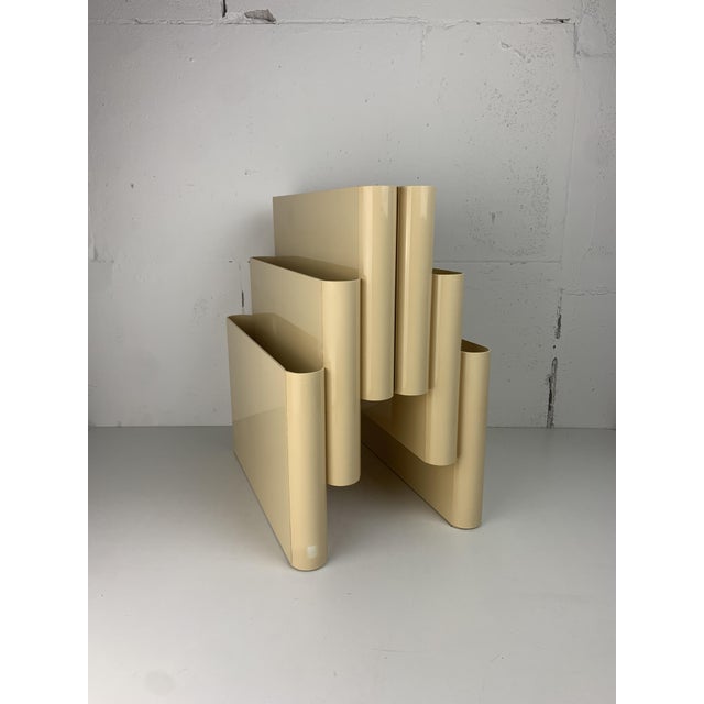 Mid-Century Modern Beige Magazine Rack by Giotto Stoppino for Kartell, Italy, 1970s For Sale - Image 3 of 13