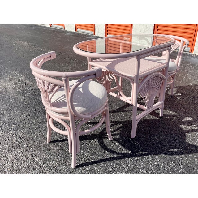 Wood 1960s Hollywood Regency Honeymoon Table Set in Georgia Pink Lacquer – Semi-Gloss Finish For Sale - Image 7 of 11