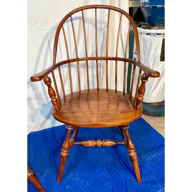 American 1980s Fredrick Duckloe Sack Back Windsor Chairs, a Pair For Sale - Image 3 of 12