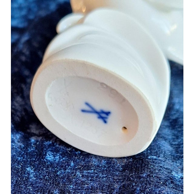 Art Deco Figurine of 3 Fish in White Porcelain by Willi Münch-Khe for Meissen, 1930s For Sale - Image 6 of 7