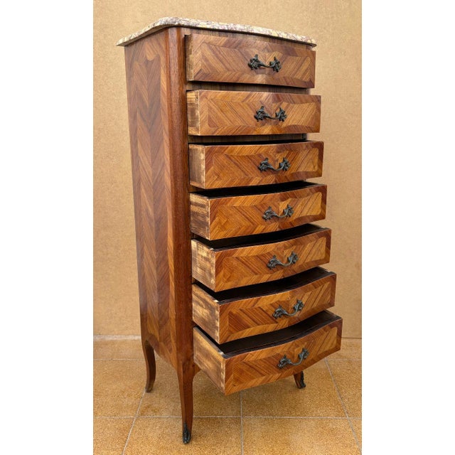 1940s French Marquetry And Marble Top Tall Chest Of Seven Drawers For Sale - Image 4 of 6