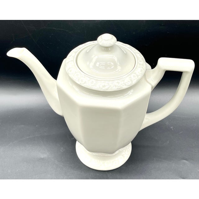 Maria White Porcelain Coffee Service from Rosenthal, 1940s, Set of 27 For Sale - Image 16 of 18