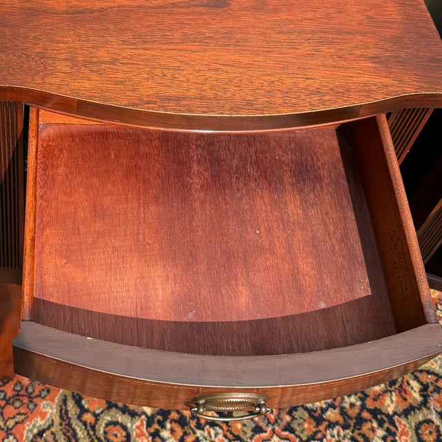 Auburn Vintage White Fine Furniture Federal Mahogany 1 Drawer Nightstands - A Pair For Sale - Image 8 of 18