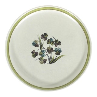 One Denby Shamrock Dinner Plate Stoneware Made in England Replacements 1954-1981 For Sale